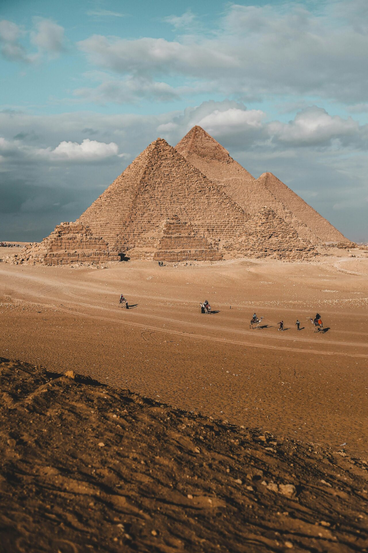 pexels ozgomz 7566890